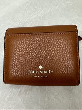 kate spade Brown Pebble Leather Compact Wallet with Gold Logo